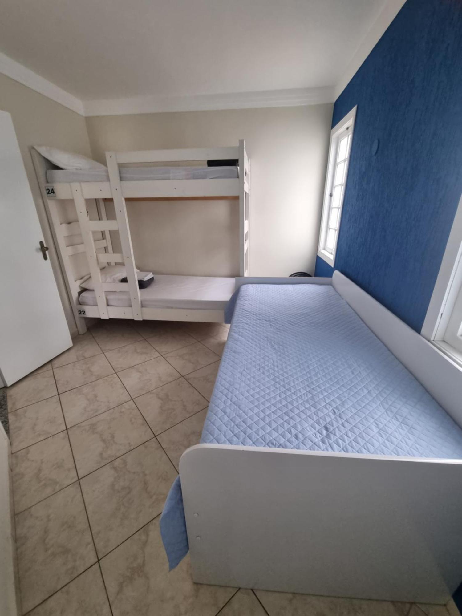קאבו פריו Zenit Hostel Da Cris מראה חיצוני תמונה