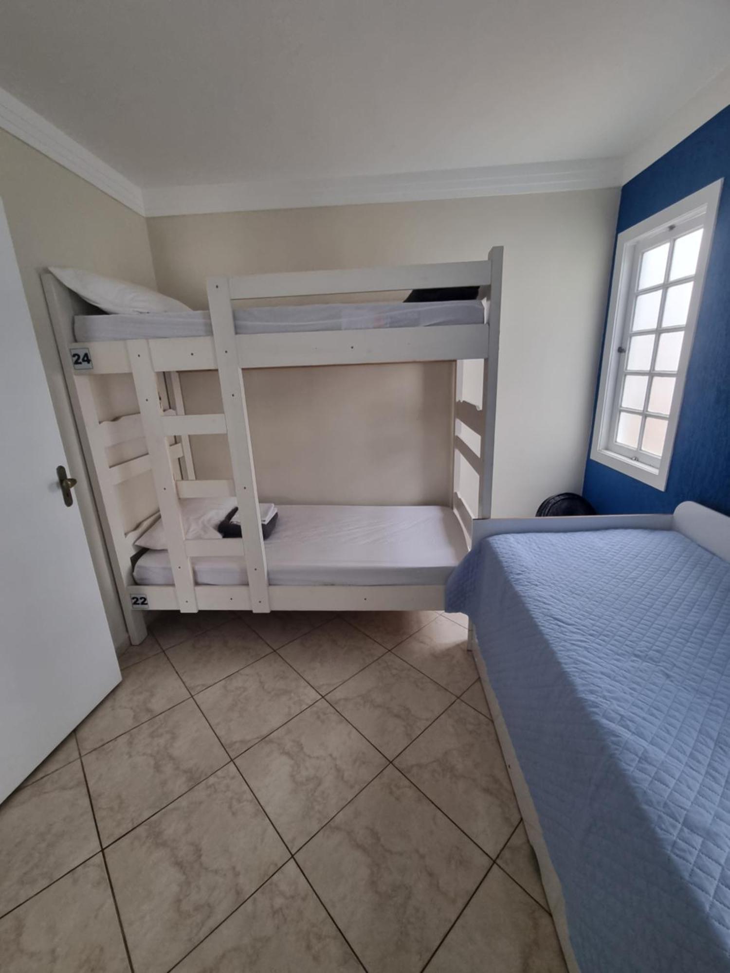 קאבו פריו Zenit Hostel Da Cris מראה חיצוני תמונה