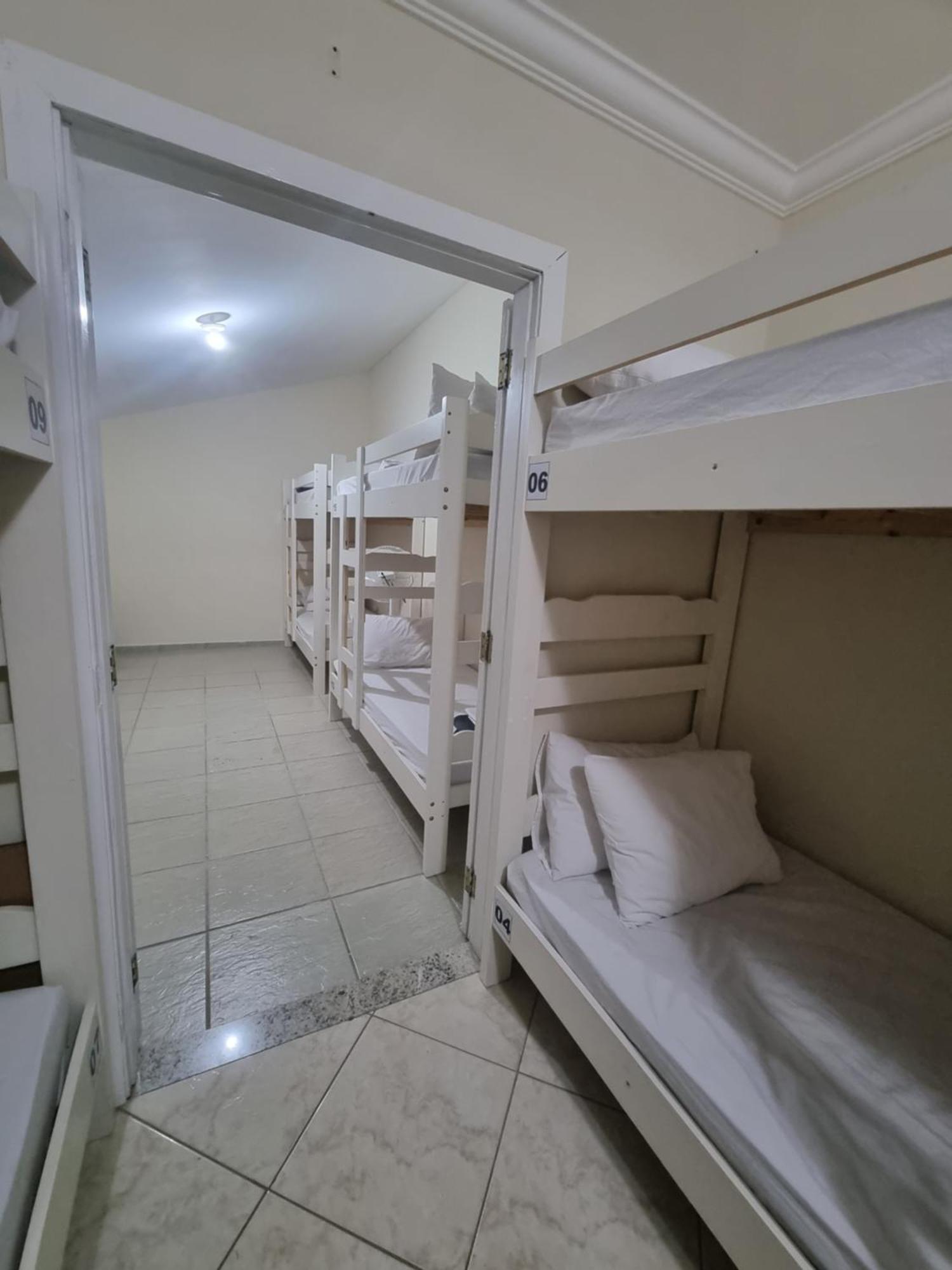 קאבו פריו Zenit Hostel Da Cris מראה חיצוני תמונה