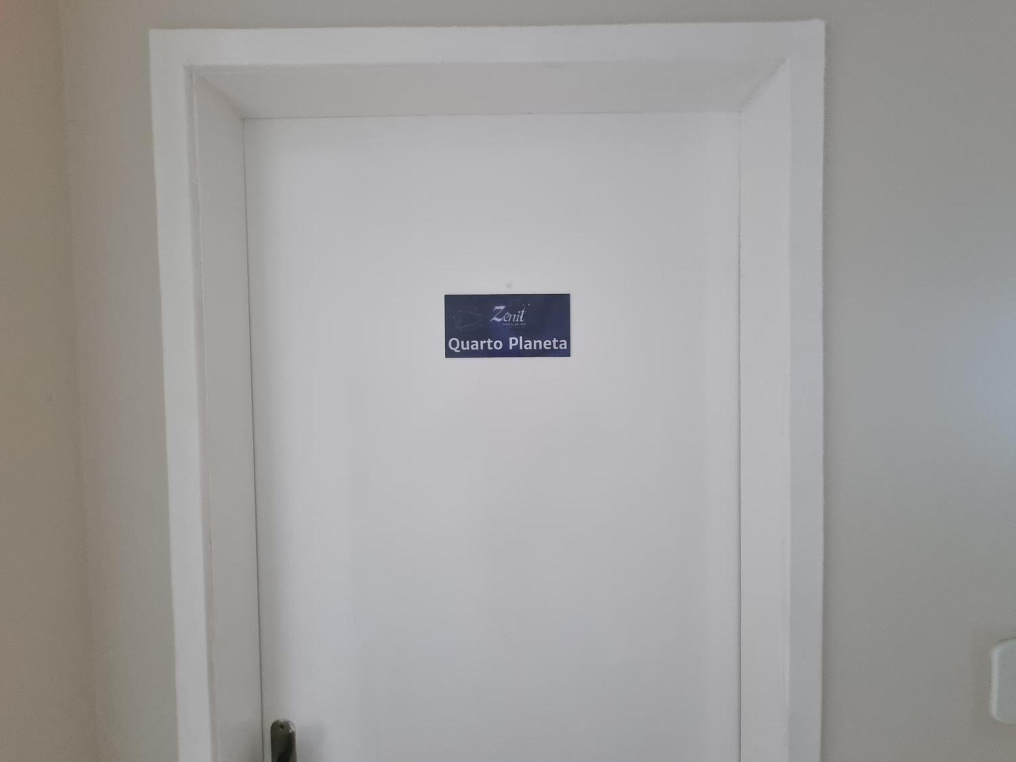 קאבו פריו Zenit Hostel Da Cris מראה חיצוני תמונה